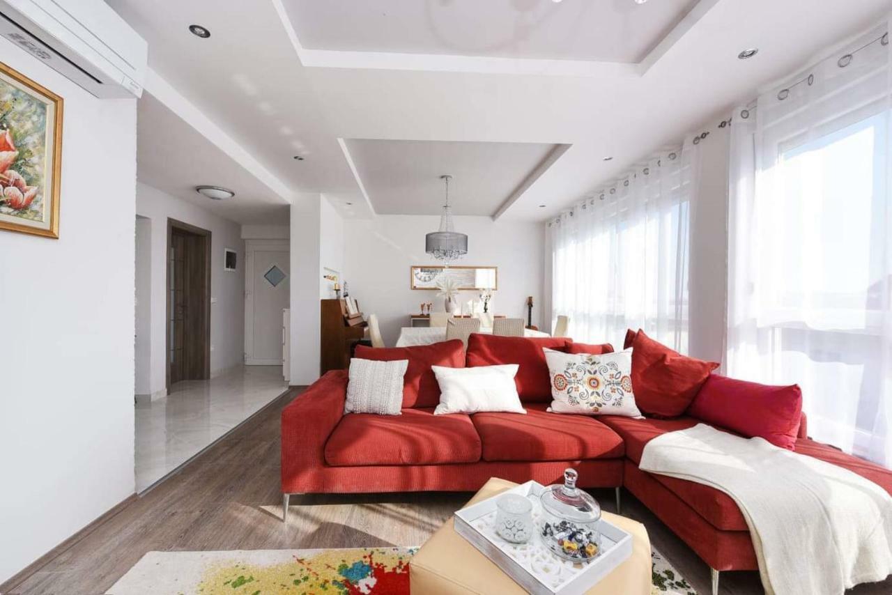 Dana Apartment
