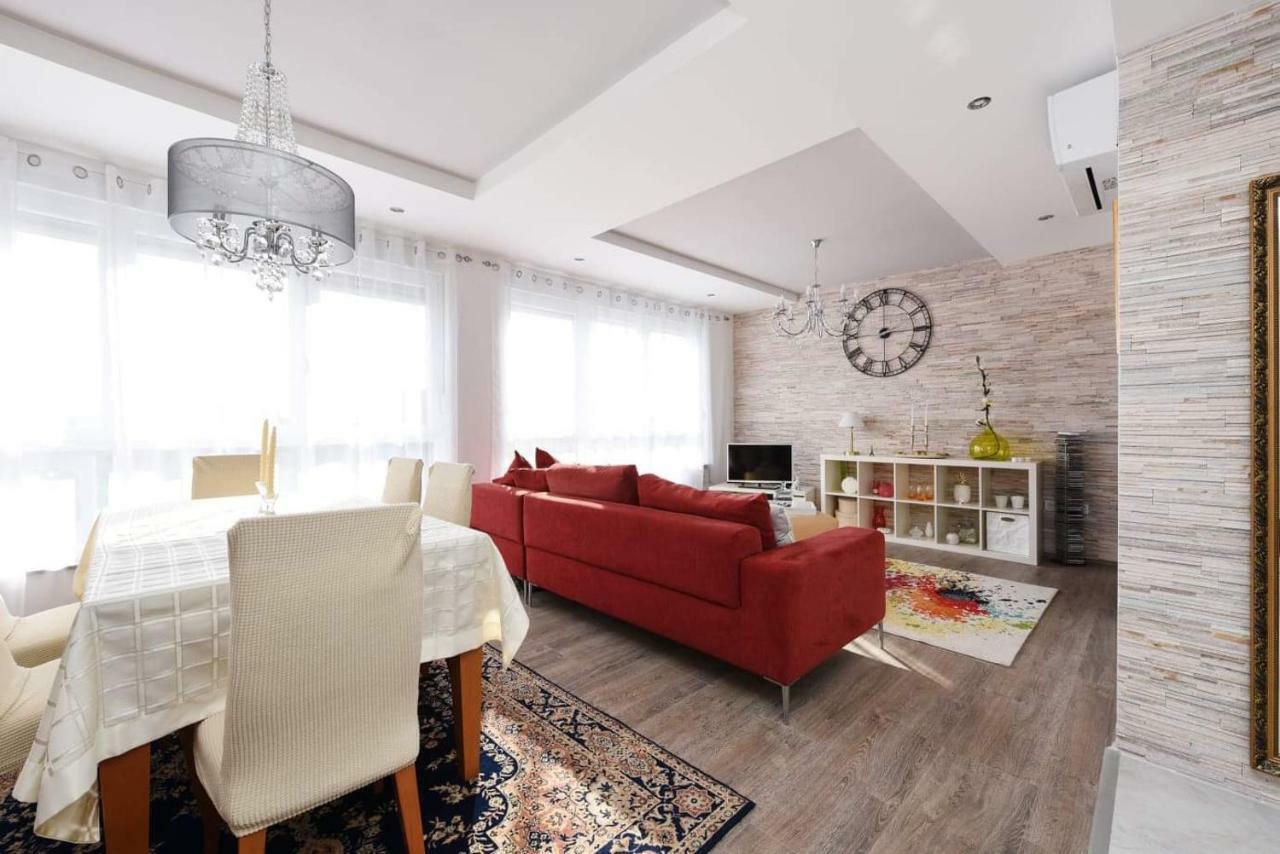 Dana Apartment *